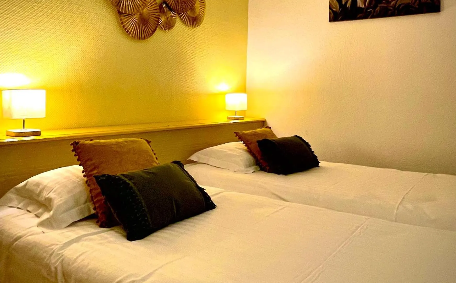 Hotel Le Mont Brouilly Quincié-en-Beaujolais 2*,  Francja